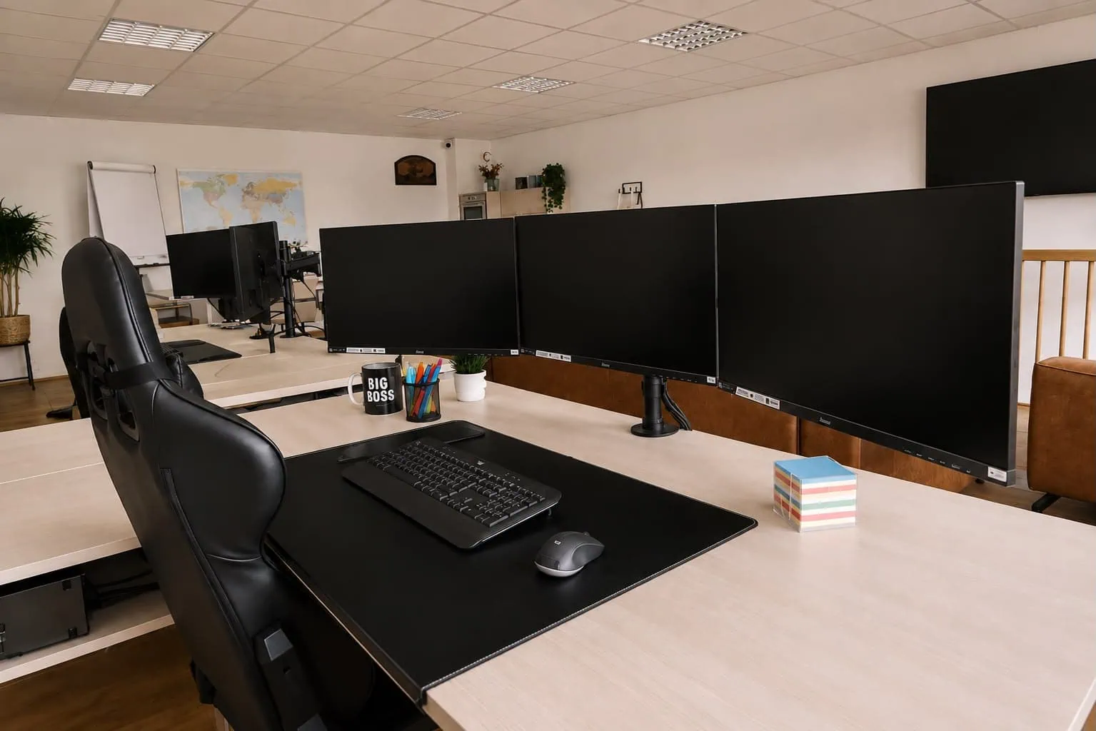 Werkplek van een boekhouder bij administratiekantoor Schipperen Advies in Oud-Gastel
